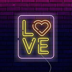 Неоновая вывеска для дома "Love" комбинированная Под заказ  Белый