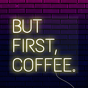 Неоновая вывеска для дома "But First Coffee" желтого цвета Под заказ  Белый
