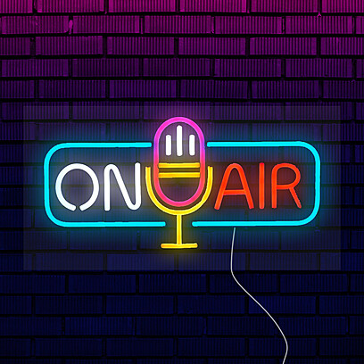 Неоновая вывеска для стендапа и студии "Микро On Air" Под заказ  Белый